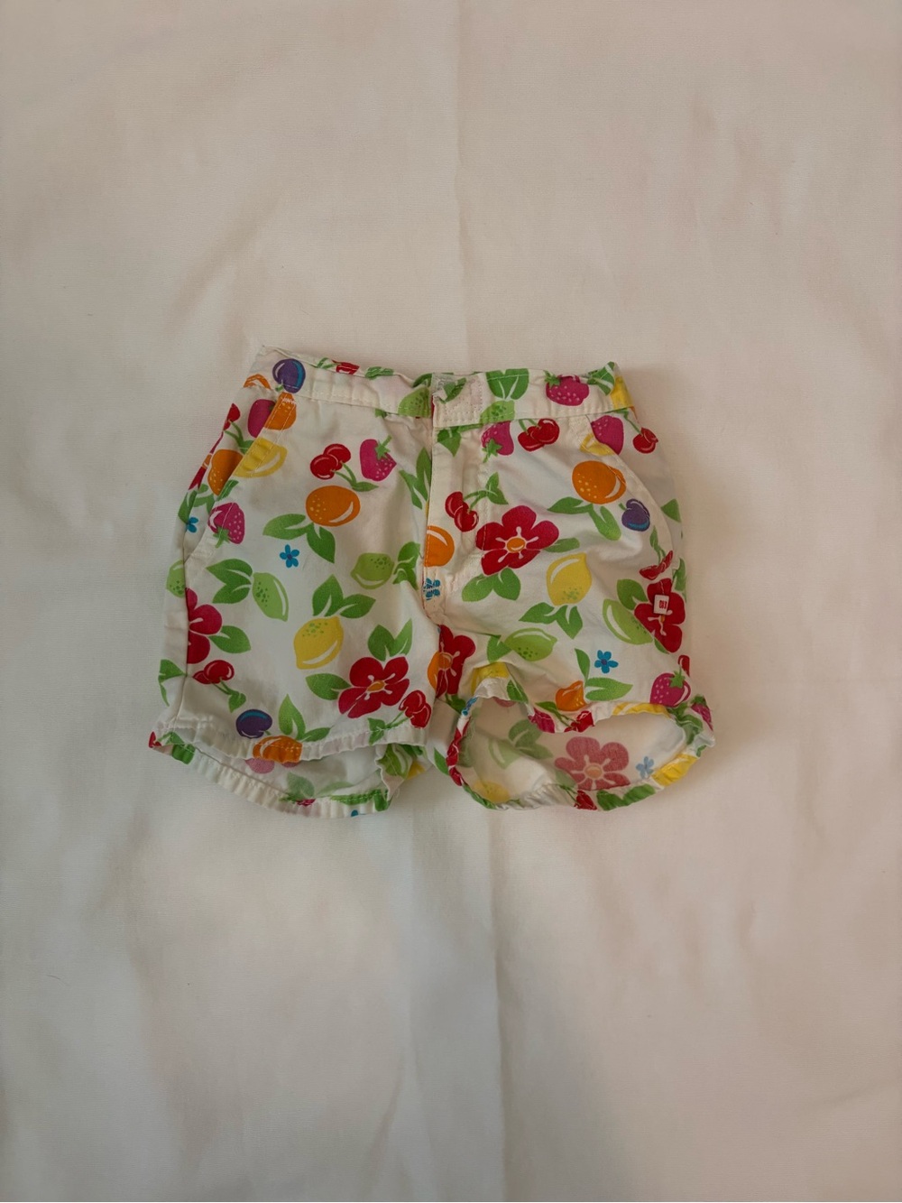 VINTAGE OSHKOSH B’GOSH FRUIT FLORAL SHORTS SIZE 2T